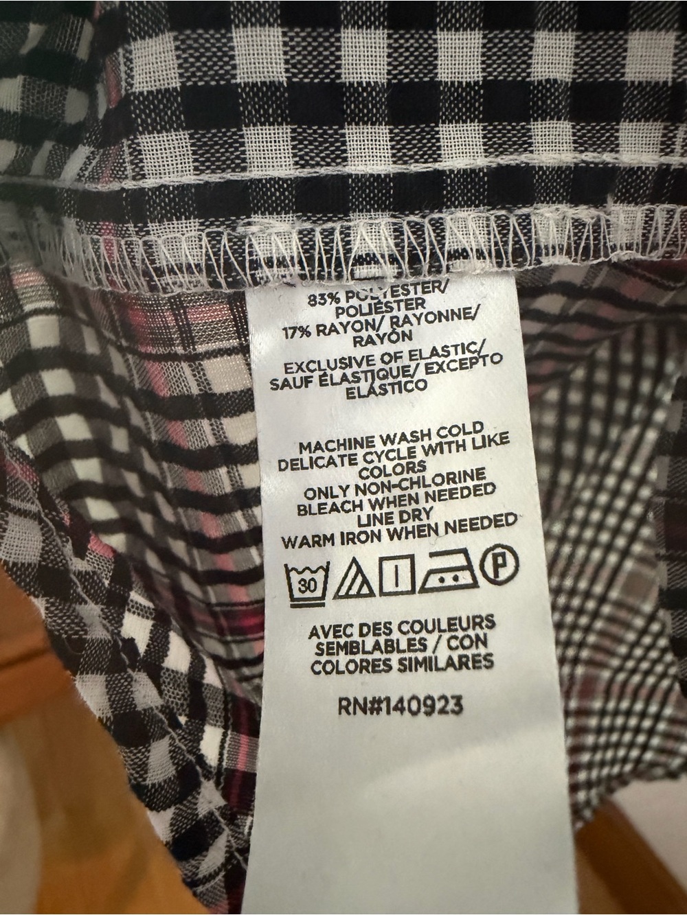 LOFT Black & White Plaid Smocked Neck Blouse with Red Accent size xs - Picture 5 of 6